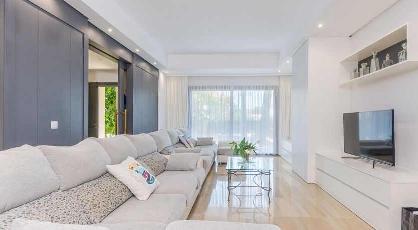 Photo of Gaze Into Cyan