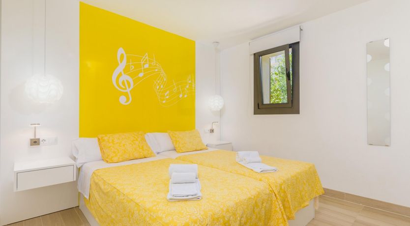 Photo of Gaze Into Cyan