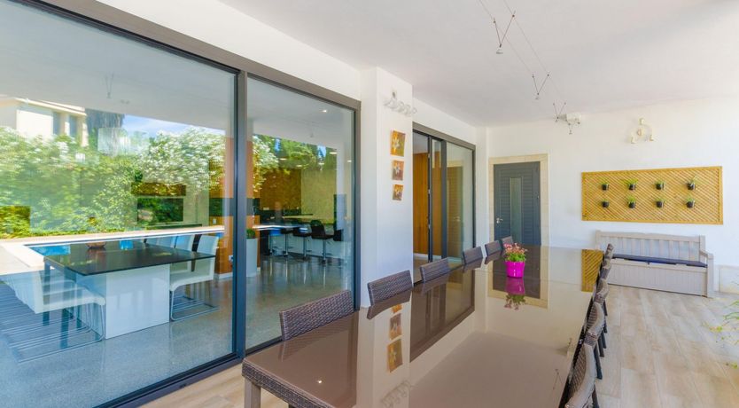 Photo of Gaze Into Cyan