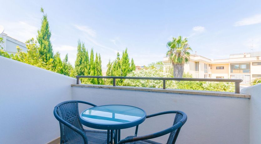 Photo of Gaze Into Cyan