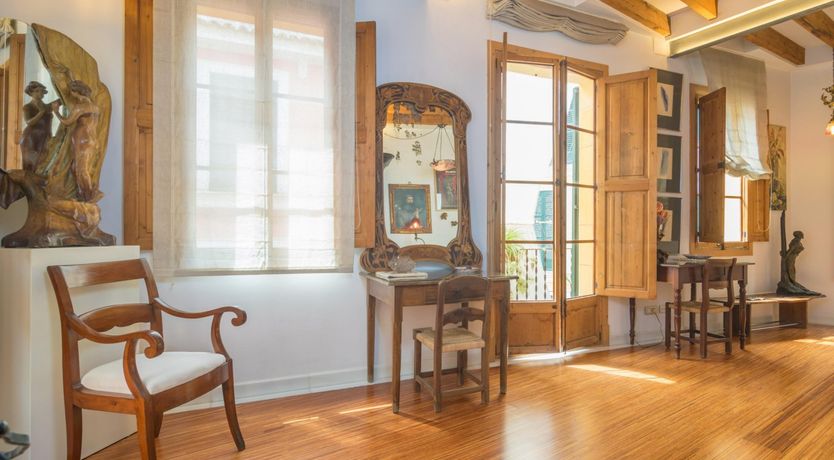 Photo of Cabinet of Curiosities