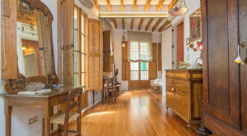 Photo of Cabinet of Curiosities