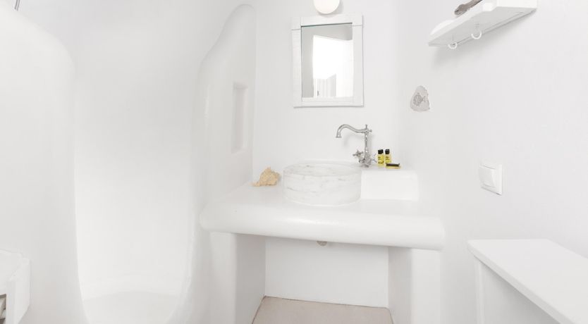 Photo of Clear Skies, Full Hearts