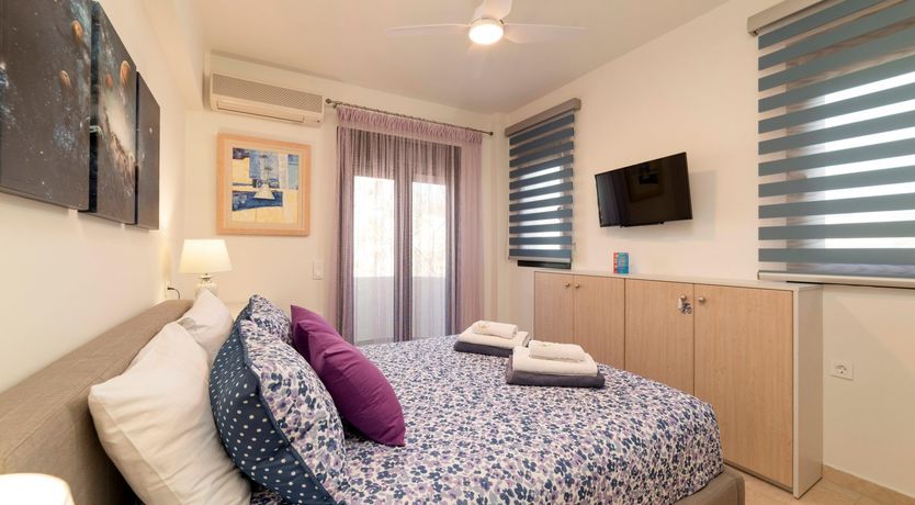 Photo of Arokaria Adagio