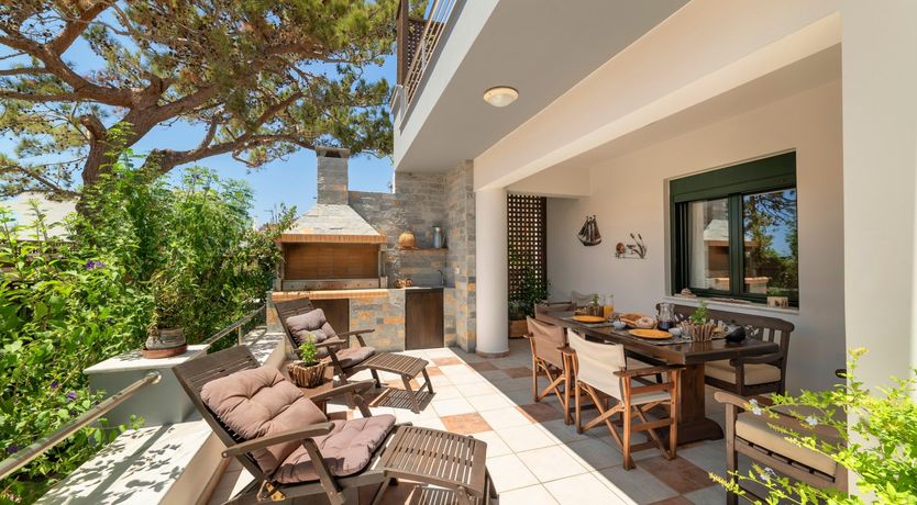 Photo of Arokaria Adagio