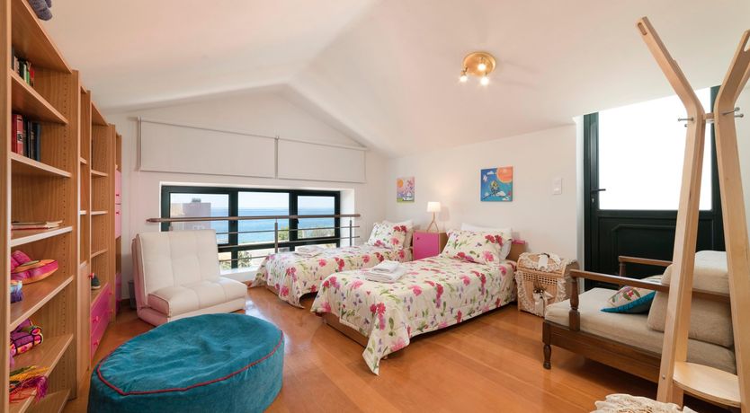 Photo of Arokaria Adagio