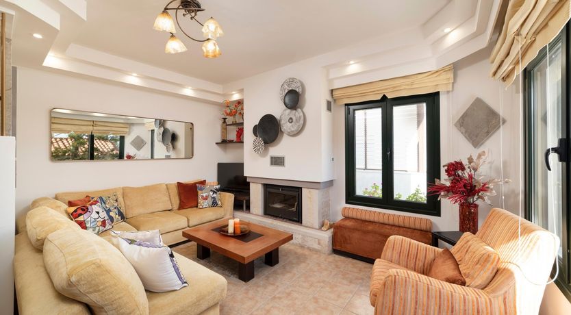 Photo of Arokaria Adagio