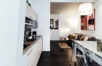 Como Glow Apartment