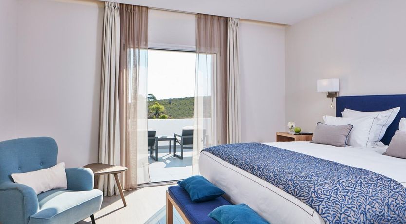 Photo of Blue & Lily White