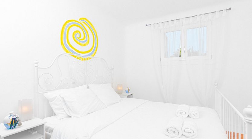 Photo of Walls Of Sunshine