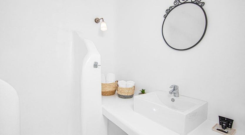 Photo of Walls Of Sunshine