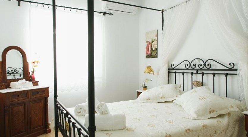 Photo of Seawardly Skies