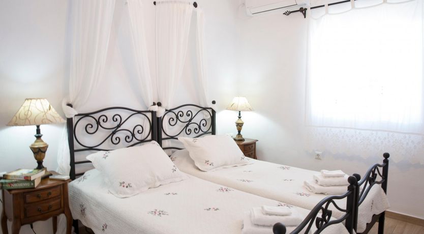 Photo of Seawardly Skies