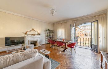 A Window On Florence Apartment