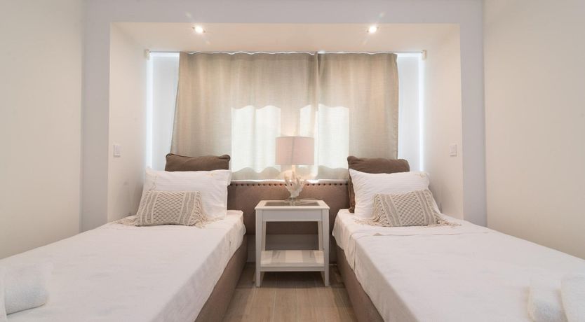 Photo of Grecian Grace