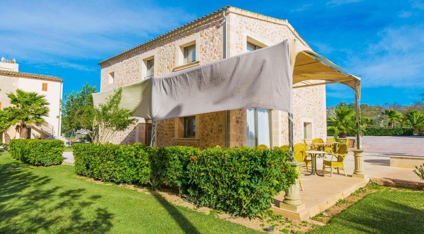 Photo of Land Of Green