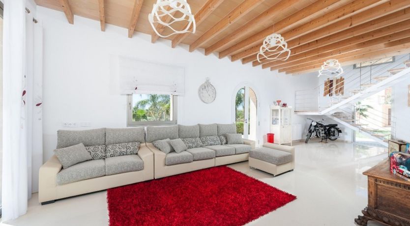 Photo of Land Of Green