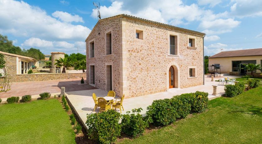 Photo of Land Of Green