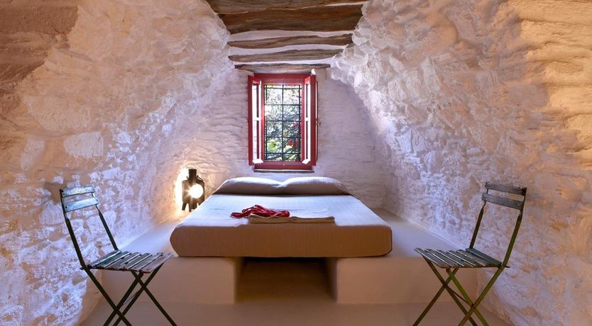 Photo of Harmony Scarlet