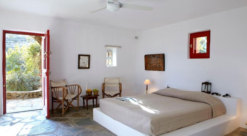 Photo of Harmony Scarlet