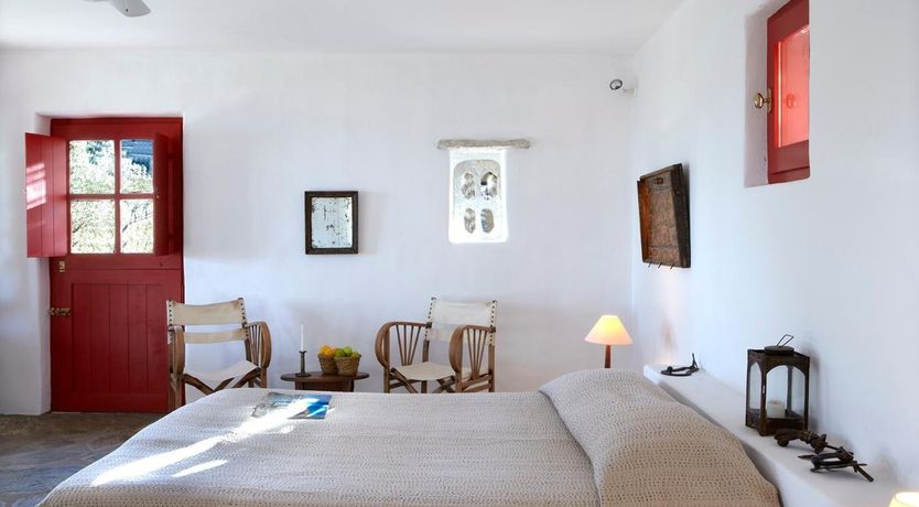 Photo of Harmony Scarlet