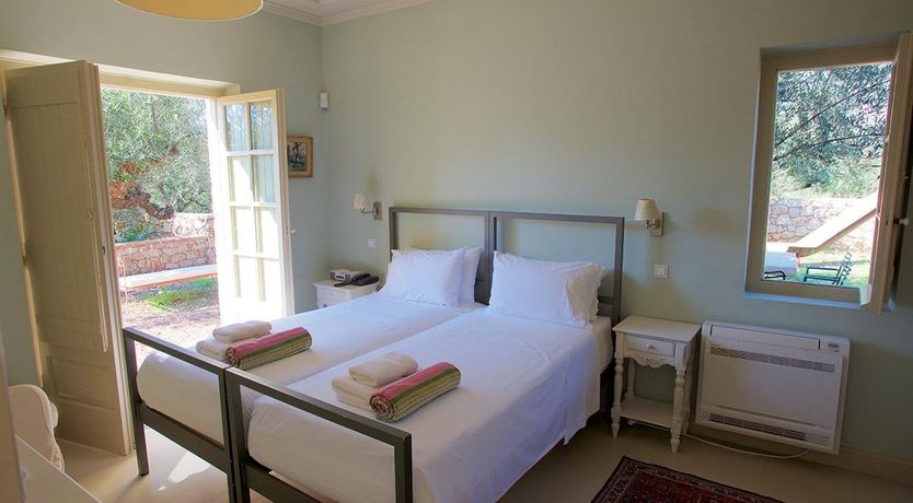 Photo of Identical Twins