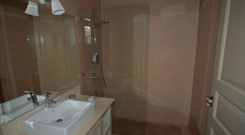 Photo of Identical Twins