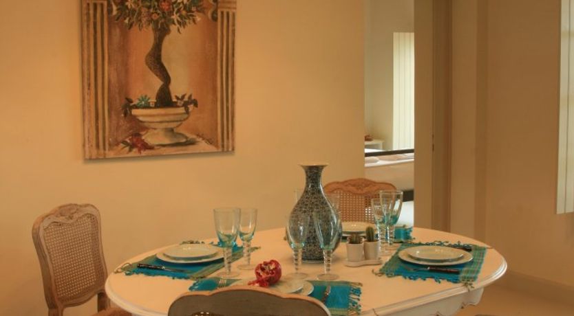 Photo of Identical Twins