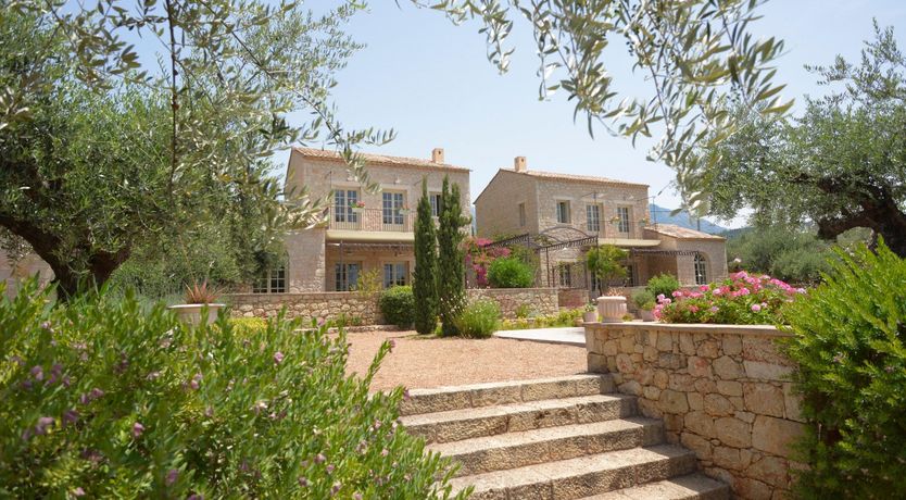 Photo of Identical Twins