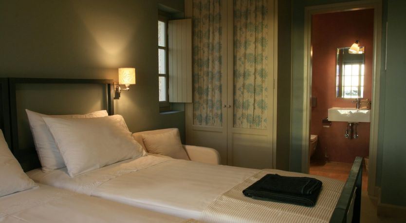 Photo of Identical Twins