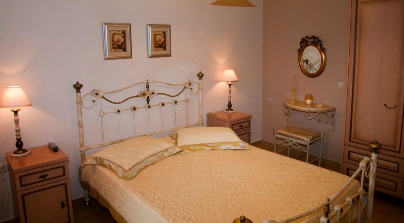 Photo of Iron & Stone