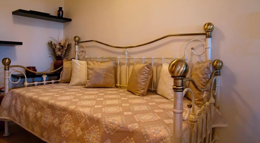 Photo of Iron & Stone