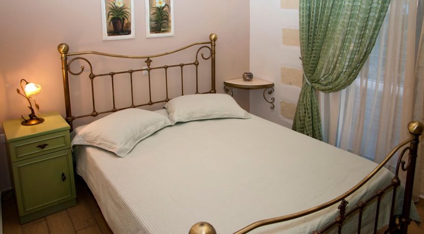 Photo of Iron & Stone