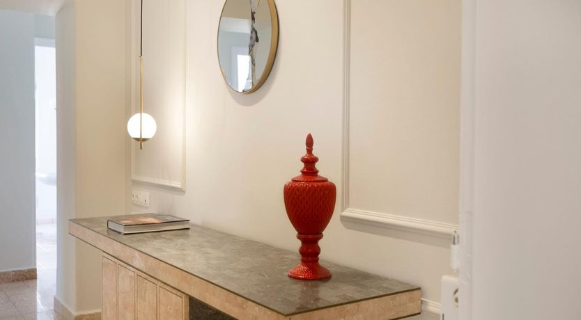 Photo of Goldfinch Glint