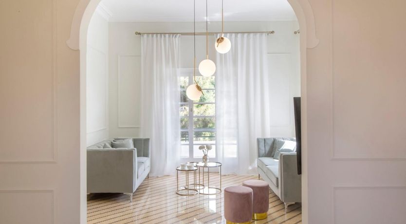 Photo of Goldfinch Glint