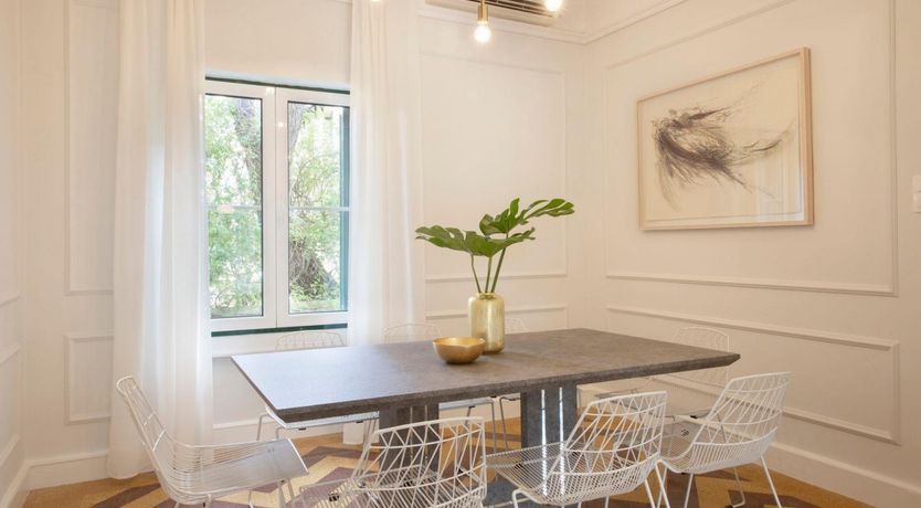 Photo of Goldfinch Glint