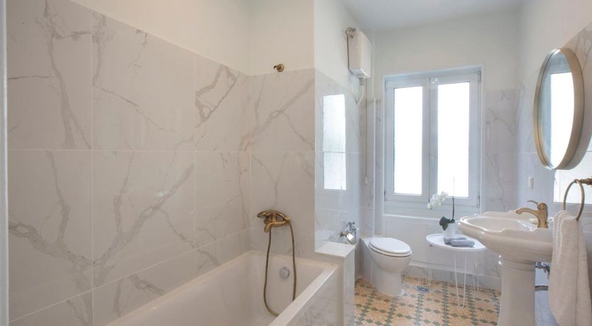 Photo of Goldfinch Glint