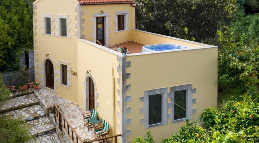 Photo of Between the Gorges