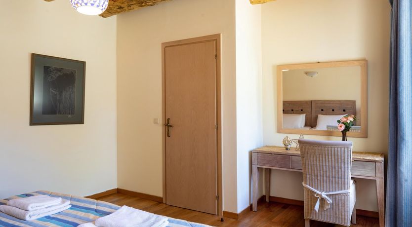 Photo of Between the Gorges