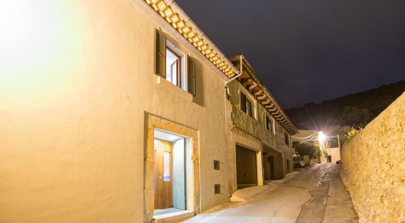 Photo of Orange Burst