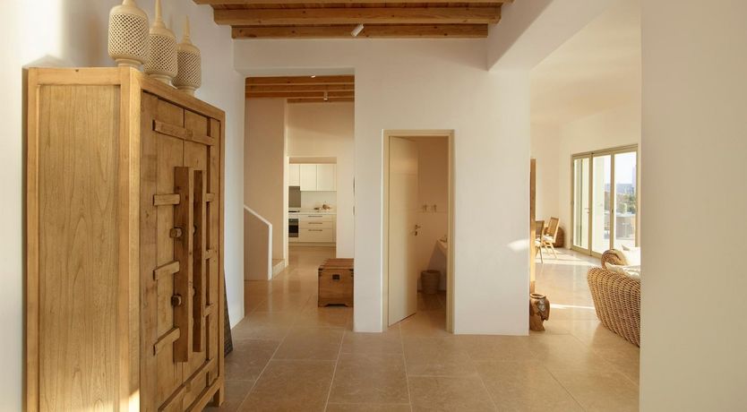 Photo of The Gem Stone