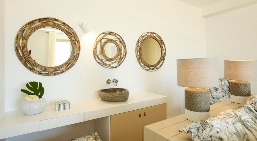 Photo of The Gem Stone