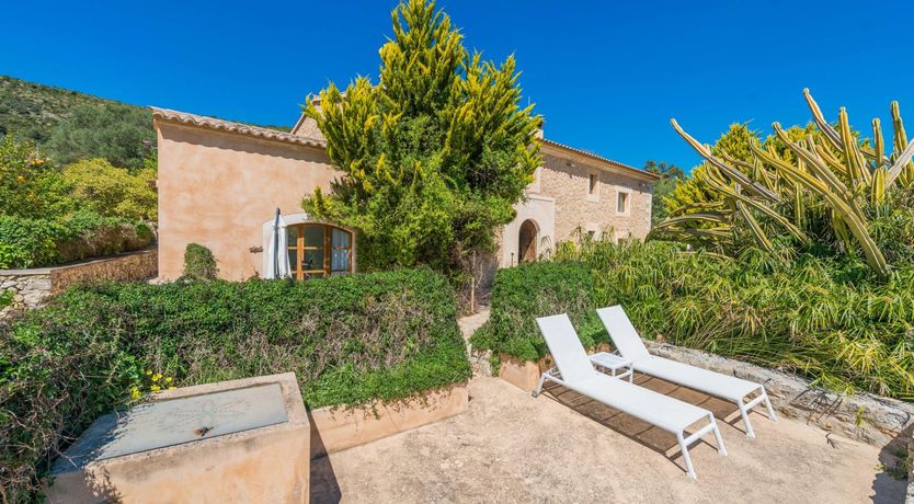 Photo of Sangria Sundown