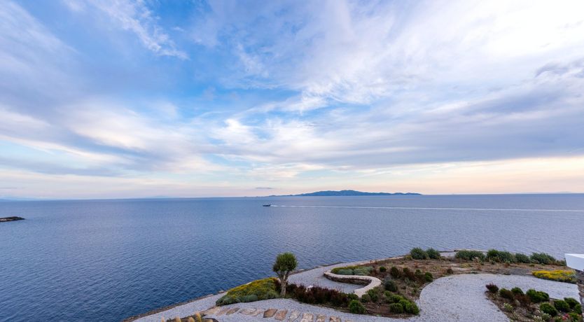 Photo of Infinity's Edge