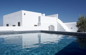 Santorini Serenity Villa