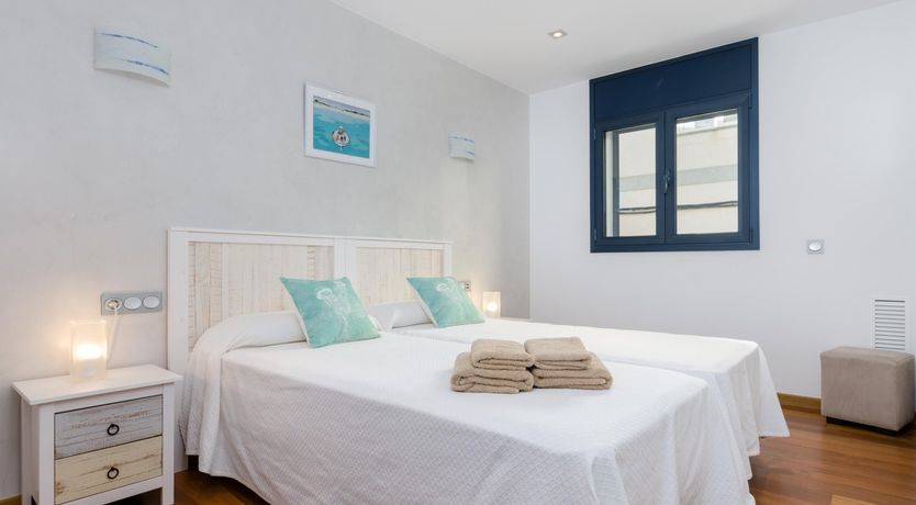 Photo of Mediterranean Muse