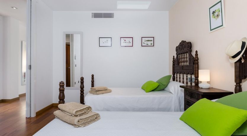 Photo of Mediterranean Muse