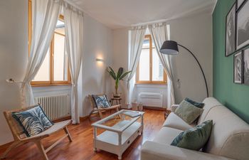 Between Daydreams Apartment