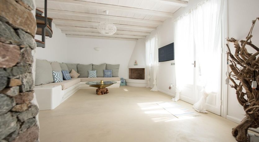 Photo of Villa Peparithos