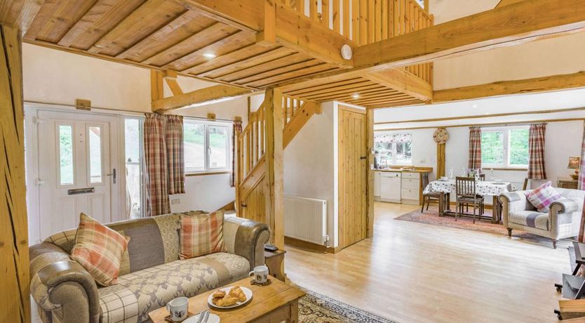 Photo of 3 Bed in Eggesford